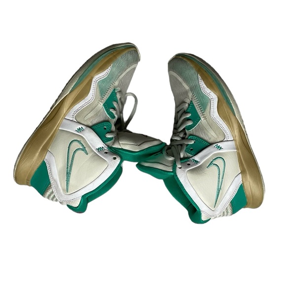 Nike Big Boys Size 3.5Y US Shoes Kyrie Infinity Keep Sue Fresh White &Green - Picture 1 of 14